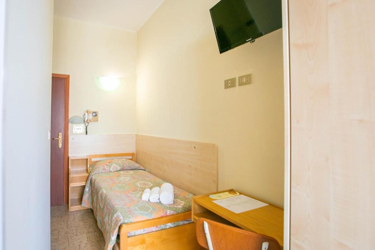 Hotel Ischia Rimini Exteriér fotografie