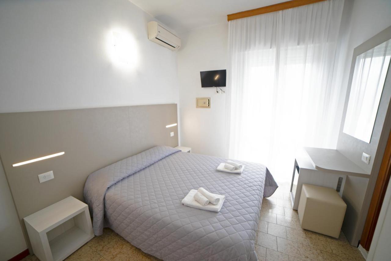 Hotel Ischia Rimini Exteriér fotografie