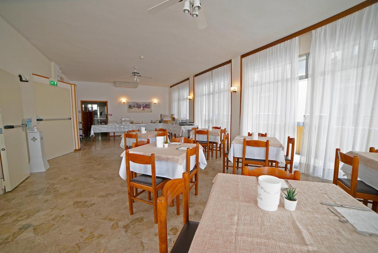 Hotel Ischia Rimini Exteriér fotografie